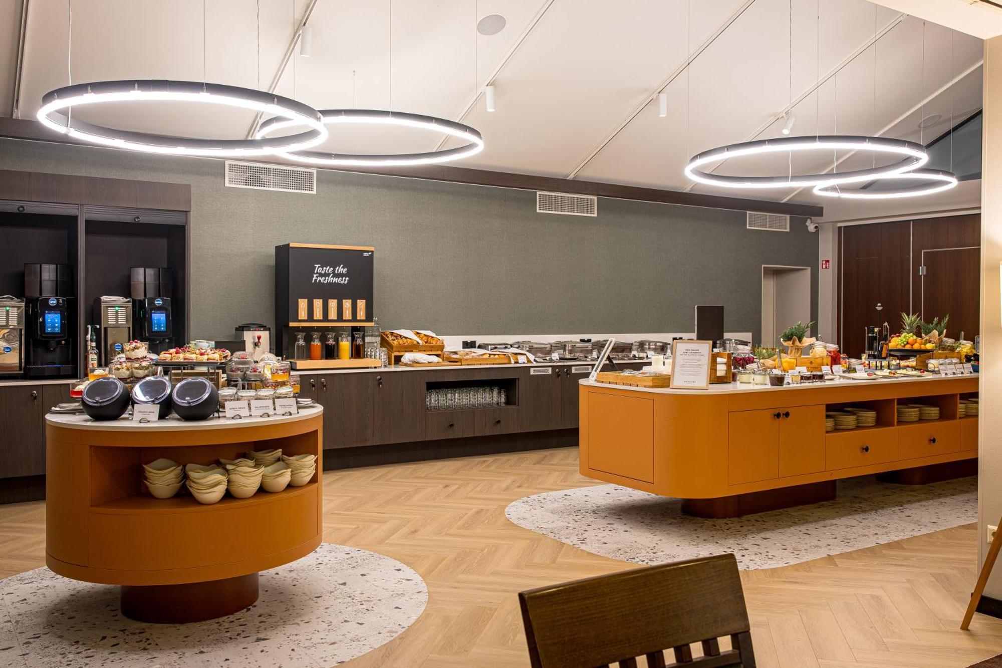 Mercure Palanga Vanagupe Resort & Spa Экстерьер фото The lounge at Helsinki Airport